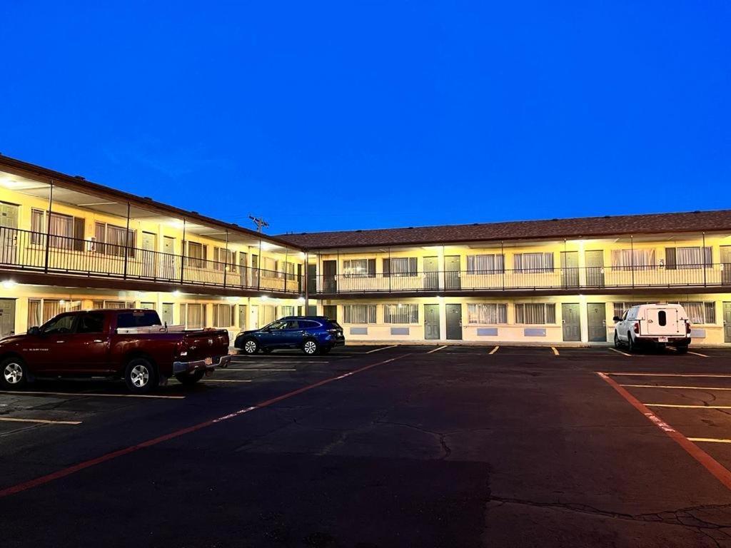 Budget Inn & Suites Amarillo Exterior photo